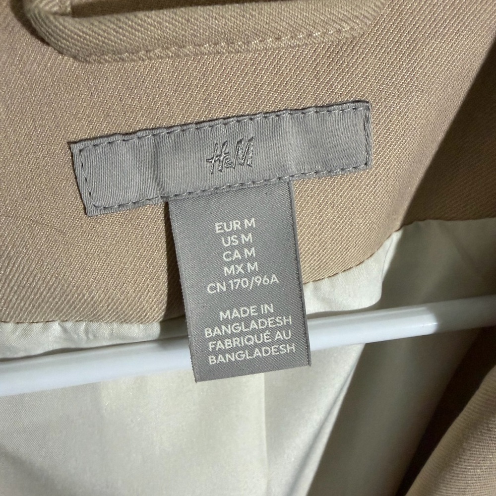 H&M Blazer - Picture 3 of 5